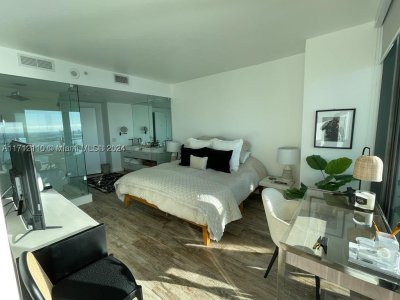 Comprar apartamento no Paraiso Bay Miami 3606