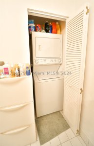 Comprar apartamento no Marina Blue 2511