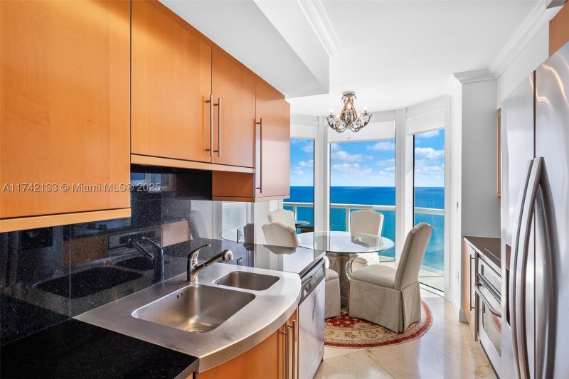Comprar apartamento en Akoya 3801