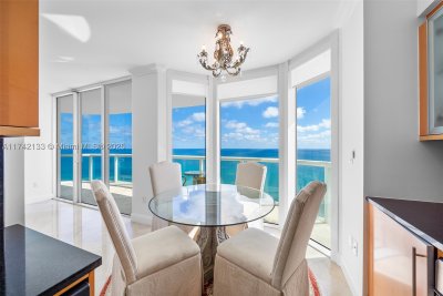 Comprar apartamento en Akoya 3801