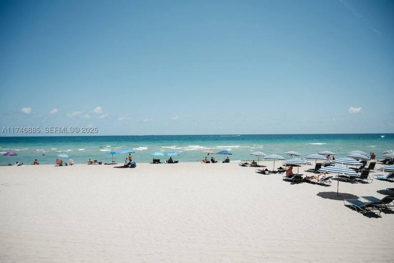 Apartment for rent at Sea Air Towers 1019