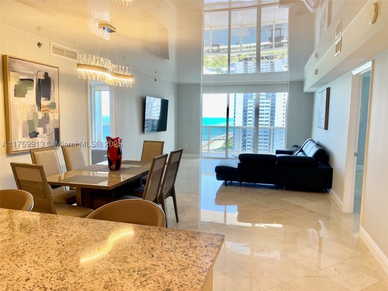 Alquiler de apartamento en Beach Club Two 1503
