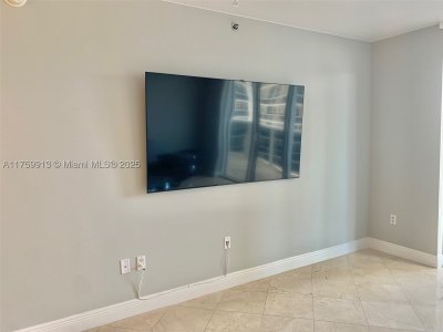 Aluguel de apartamento no Beach Club Two 1503