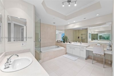 Comprar apartamento en Atlantic Two at The Point 1102