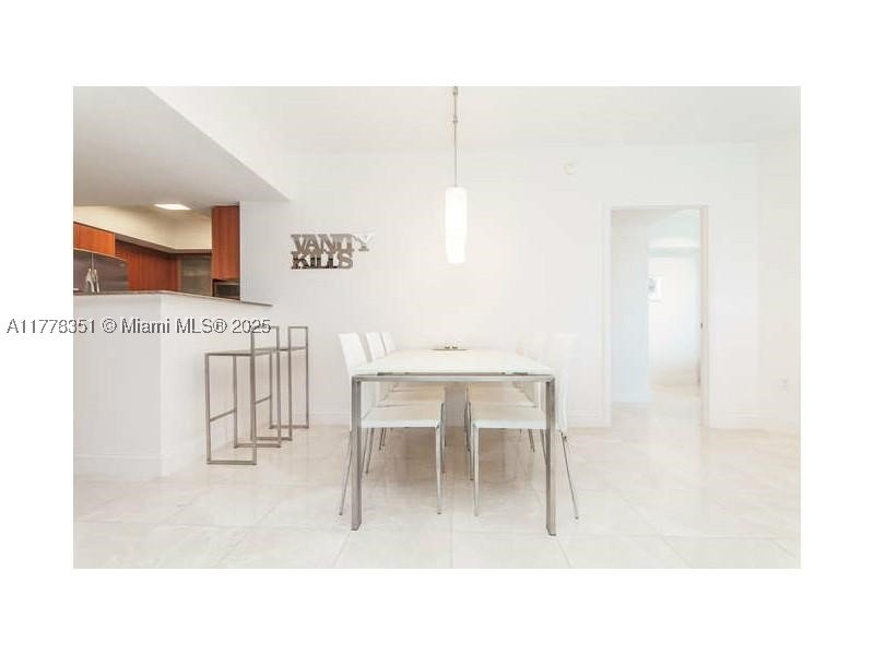 Comprar apartamento no La Perla 2406