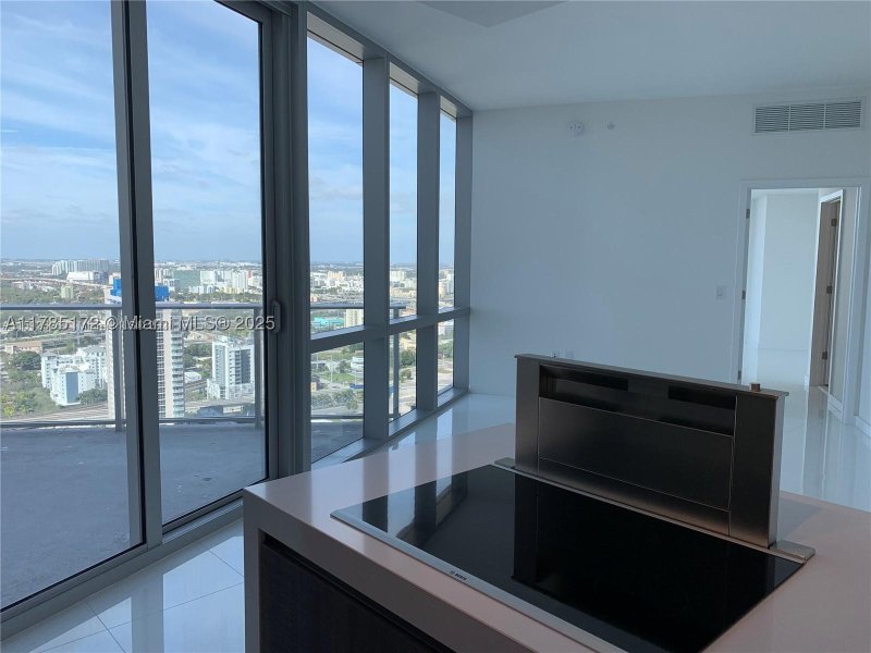 Condo for sale at Paramount Miami WorldCenter 3002