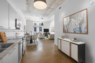 Comprar apartamento en The Meridian Lofts 412