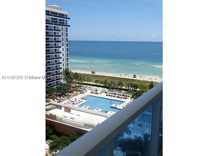 Alquiler de apartamento en Roney Palace 1221