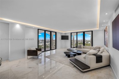 Comprar apartamento no Balmoral Condo 17R
