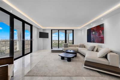 Comprar apartamento no Balmoral Condo 17R
