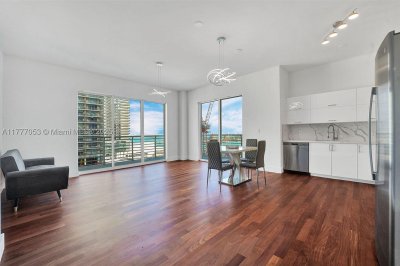 Loft Downtown I Apt #2202