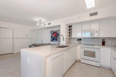 Aluguel de apartamento no Yacht Club at Portofino 2410