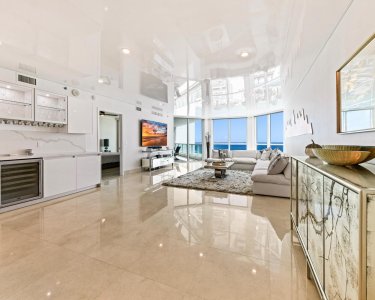 Aluguel de apartamento no Las Olas Beach Club 1104