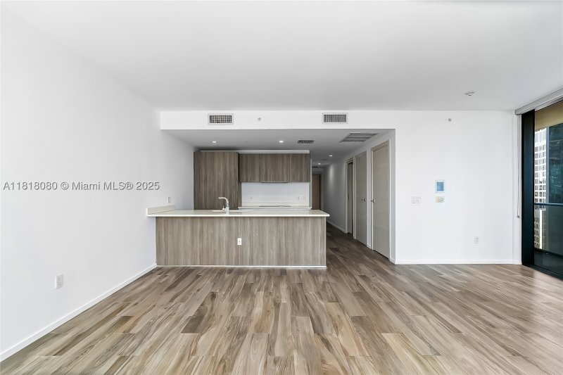 Comprar apartamento en SLS Lux Brickell 3704