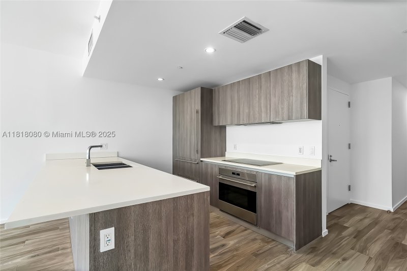 Comprar apartamento en SLS Lux Brickell 3704