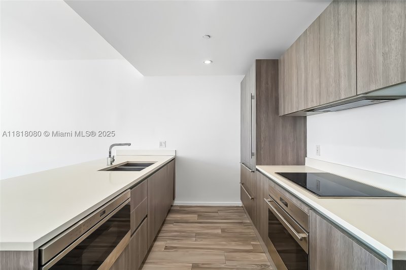 Comprar apartamento en SLS Lux Brickell 3704