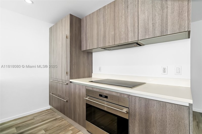 Comprar apartamento en SLS Lux Brickell 3704