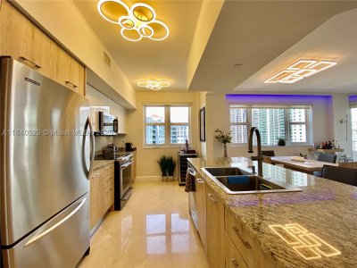 Comprar apartamento no Turnberry Village South 1220