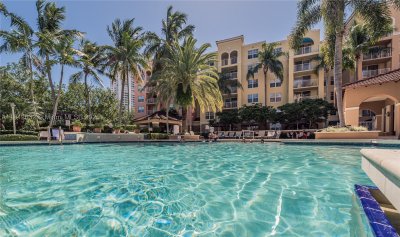The Yacht Club at Aventura Apt #4303