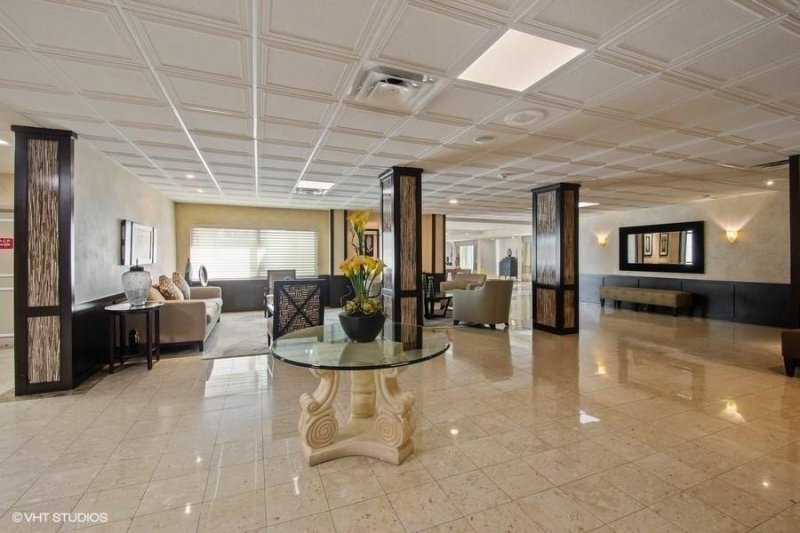 Condo for sale at Southpoint Towers 1101