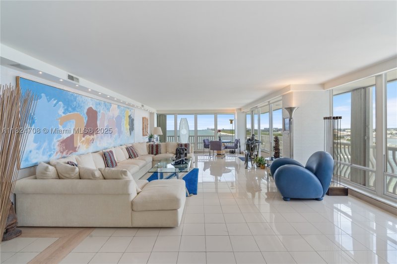 Condo for sale at Point of Americas 1501-1503
