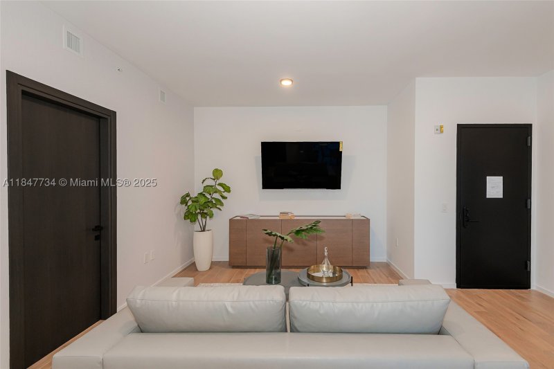 Condo for sale at The Elser Hotel and Residences 4417