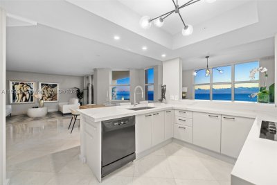 Comprar apartamento en The Palms Fort Lauderdale 18D