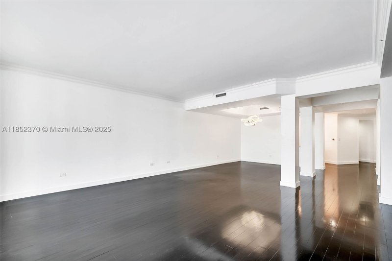 Comprar apartamento en Three Tequesta Point 1906