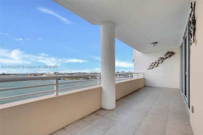 Comprar apartamento en Three Tequesta Point 1906