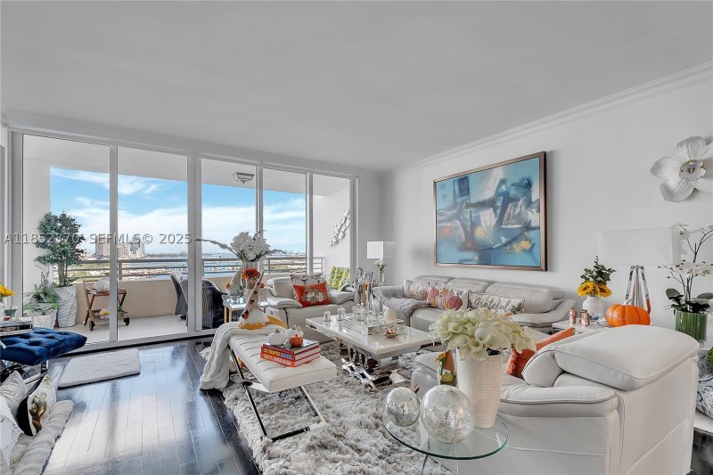 Comprar apartamento en Three Tequesta Point 1906