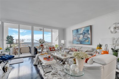 Comprar apartamento en Three Tequesta Point 1906