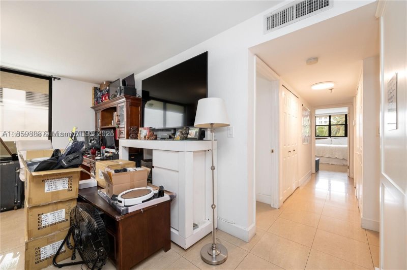 Condo for sale at Georgian 302