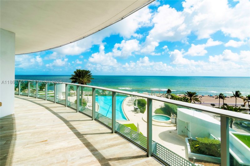 Condo for sale at Paramount Fort Lauderdale 501