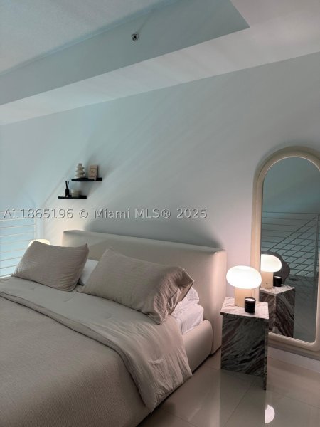 Condo for sale at Infinity on Brickell 1406