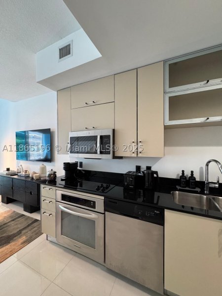 Condo for sale at Infinity on Brickell 1406