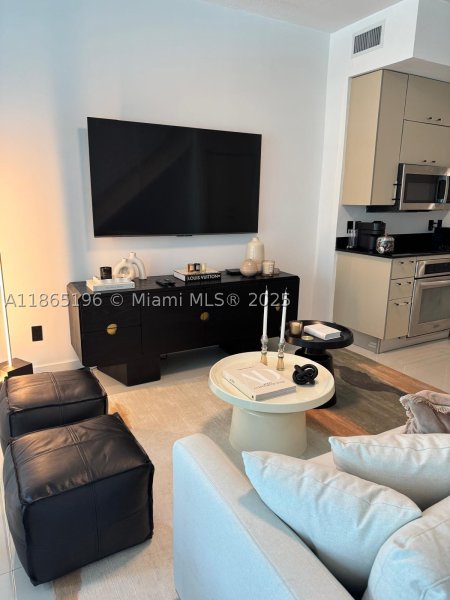 Condo for sale at Infinity on Brickell 1406