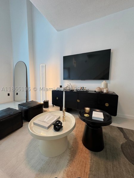 Condo for sale at Infinity on Brickell 1406