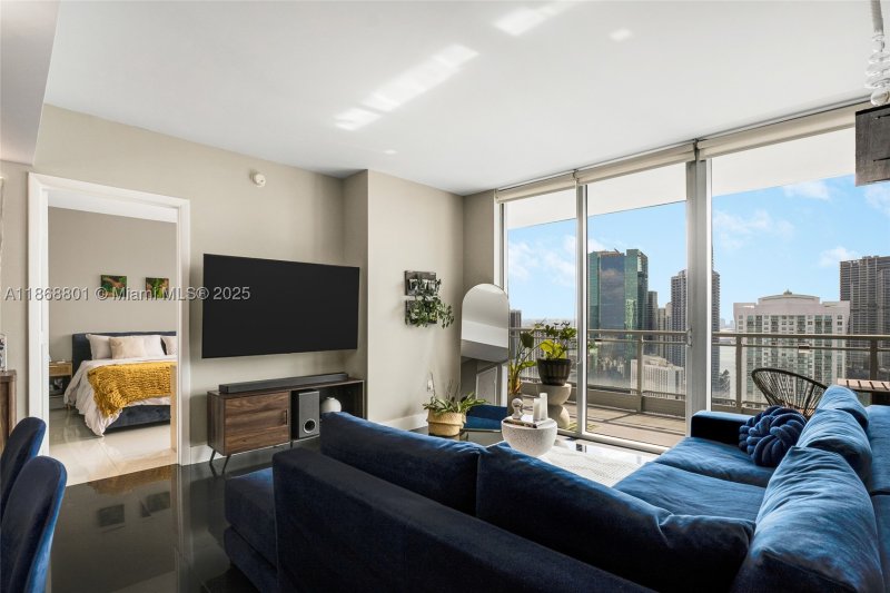 Comprar apartamento en Mint at Riverfront 4312