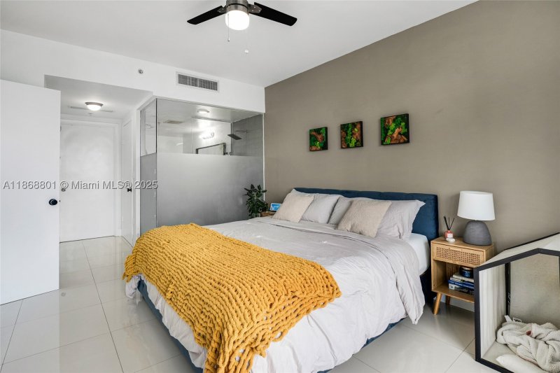 Comprar apartamento en Mint at Riverfront 4312