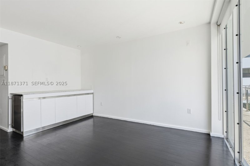 Condo for sale at The Fontana 210