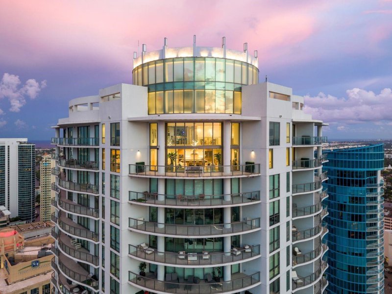 Condo for sale at 100 Las Olas 4603