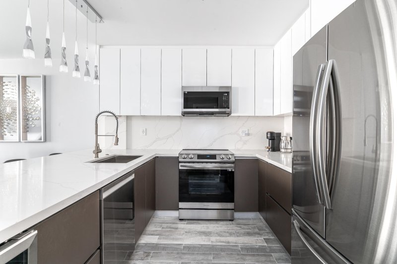 Apartment for rent at Sea Air Towers 1203