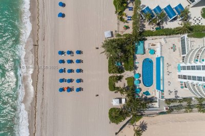 Comprar apartamento en M Resort Residences 1609