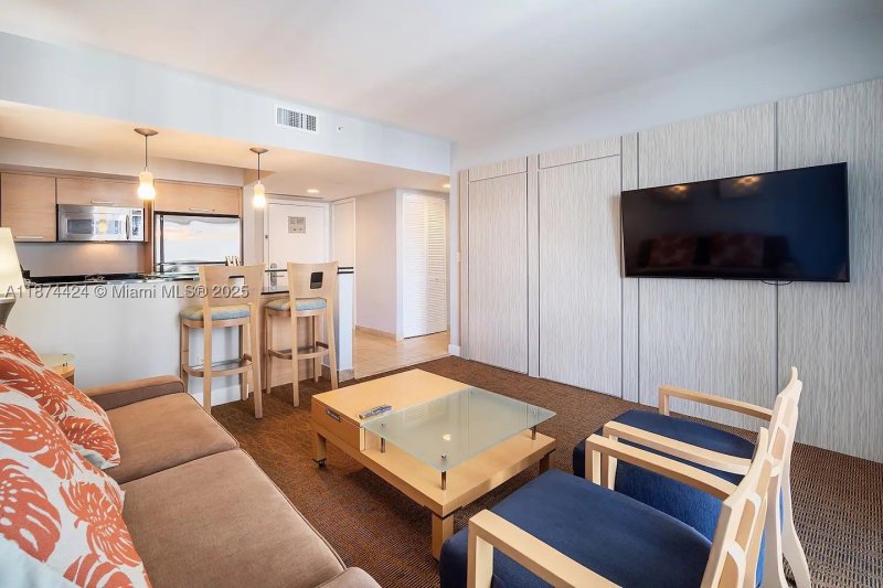 Comprar apartamento en M Resort Residences 1609
