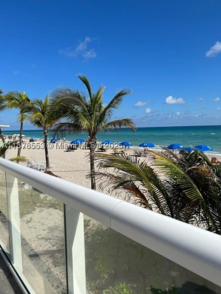 Apartment for rent at Parker Plaza Estates 725