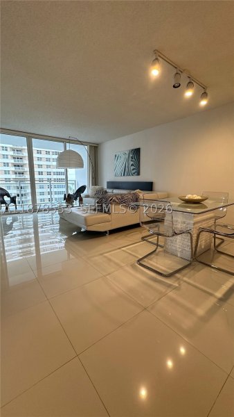 Apartment for rent at Parker Plaza Estates 725