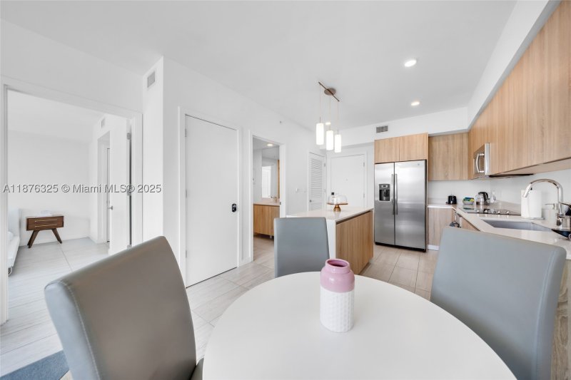 Comprar apartamento no Quadro Miami Design District S-208