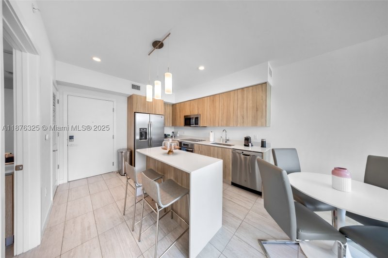 Comprar apartamento no Quadro Miami Design District S-208