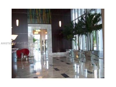 Comprar apartamento no Latitude On The River 1909