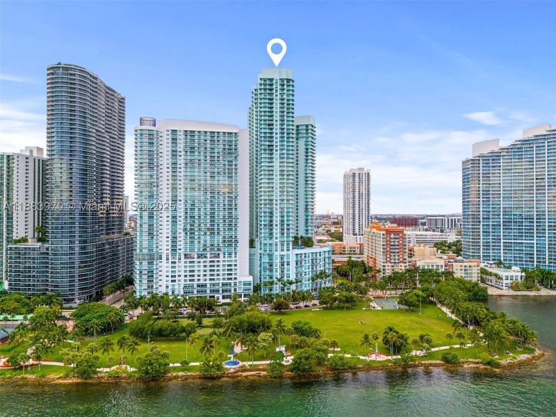 Condo for sale at Quantum 4018